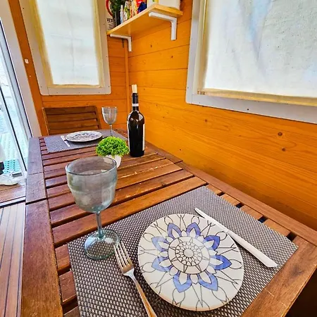 House Boat *